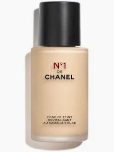 CHANEL N°1 Red Camellia Revitalizing Foundation